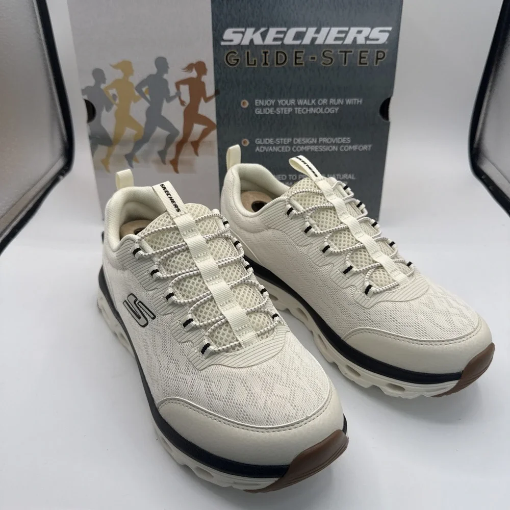 Skechers Women's 8 Sneakers White Slip On Glide Step Comfort No Box Lid